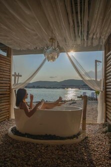 Bamboo Beachfront Koh Larn