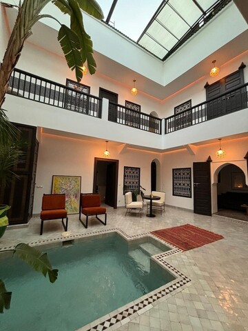 리아드 아와티프 르 36