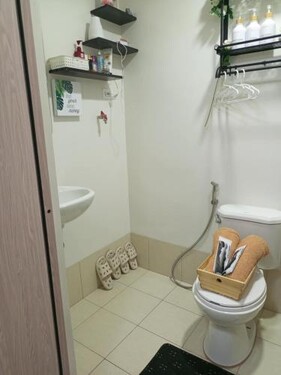 E & L staycation at trees residences