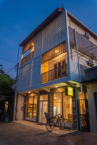 알바 인 사누르 바이 수발리