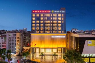 Liang Fan Holiday Inn