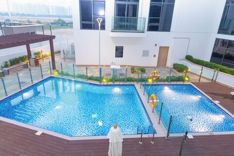 블룸필즈 1베드룸 아지지 가든스 메이단