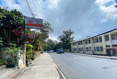 Reddoorz Hostel @ Tita Aidz Inn Baguio
