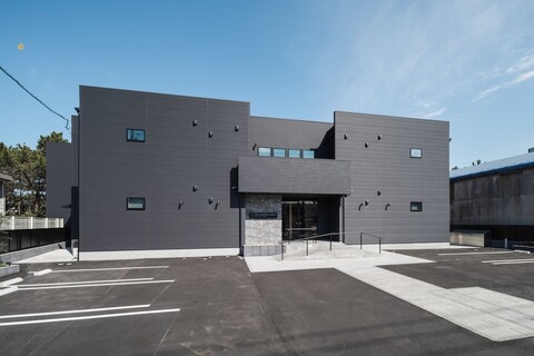 더 나인 스테이츠 호텔 가라쓰