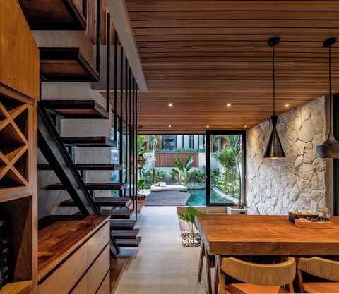 블랙샌드 빌라 창구, 산다라 제공