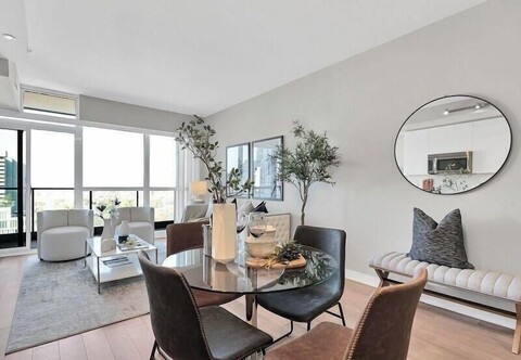 토론토 스카이라인 럭스 파노라믹 스위트 & 타워