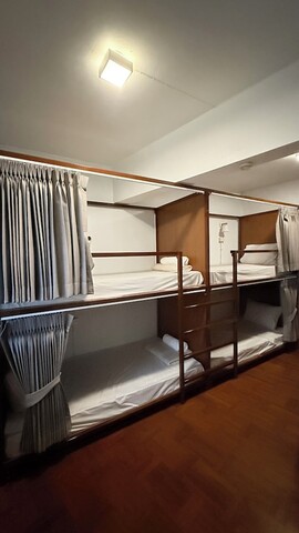 딜라이트 호스텔