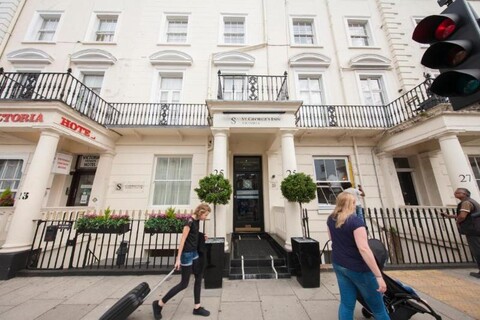 St. George' s Inn Victoria