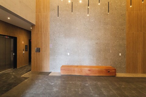 넥스 원 파리아 리마