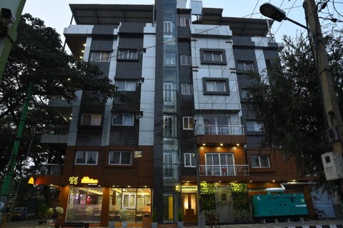 Domus Regency by ShriGo Hotels