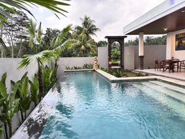 Romantic Cozy Three Bedroom Jungle View Villa in Ubud