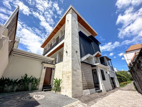 올라라 로프트 스미냑