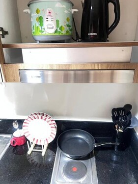 Unistay SHORE 3 Tower 2 10th Floor w Balcony Pool View