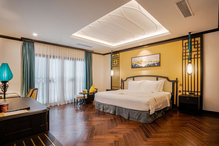 room detail thumbnail 0