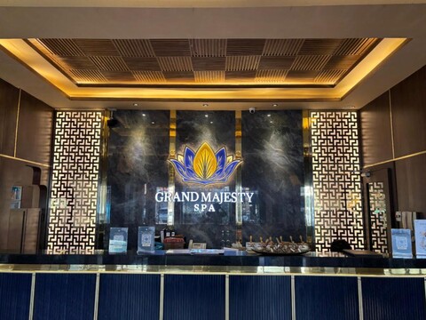 Grand Majesty Hotel