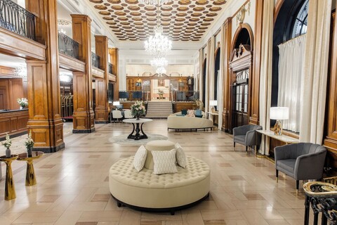 로드 넬슨 호텔 & 스위트