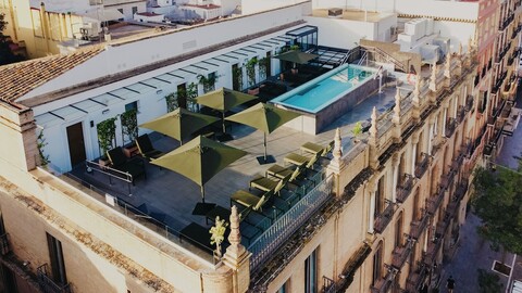 아키타니아 홈 스위트