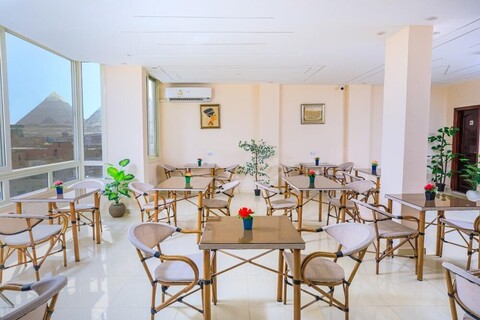 마크 피라미드 뷰