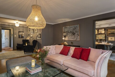 컬렉터스 빅토리 아파트먼츠