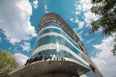 자이푸르의 호텔, 하와 마할 근처