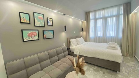 305 모나스티라키 305 슈퍼호스트 허브