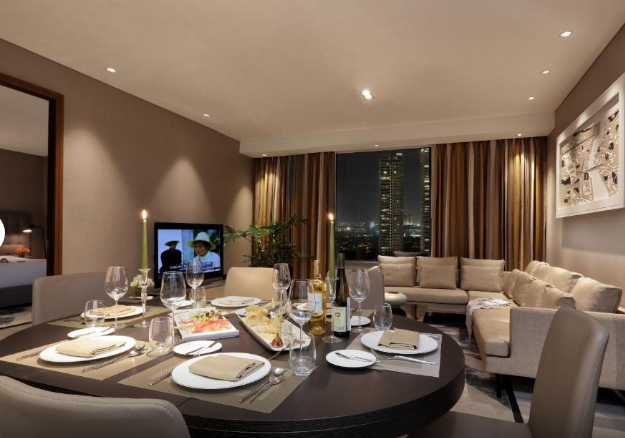 room detail thumbnail 1