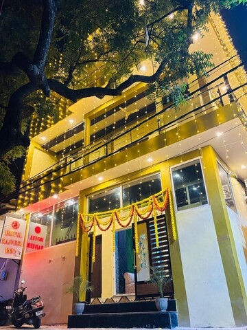 호텔 라즈비어 인