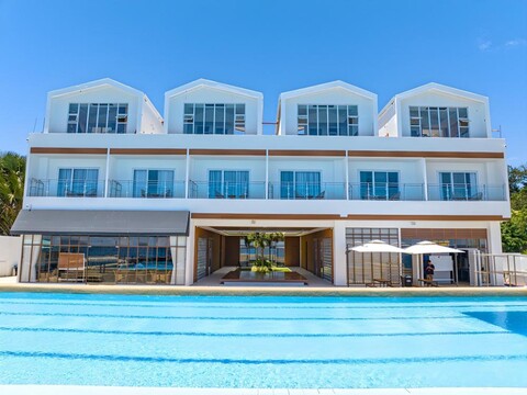 네버 다이-브 리조트