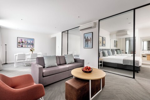 퀘스트 사우스 퍼스 포쇼어