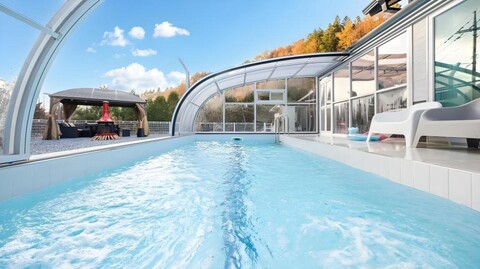 숲속의 하얀 집