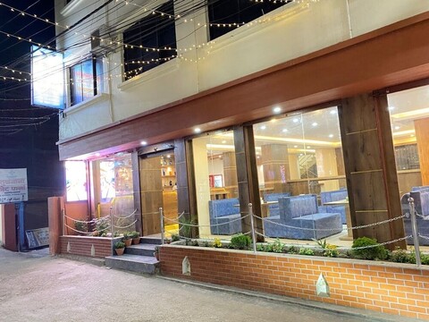 카스타만답 인 호텔