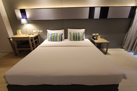 더 선 익스클루시브