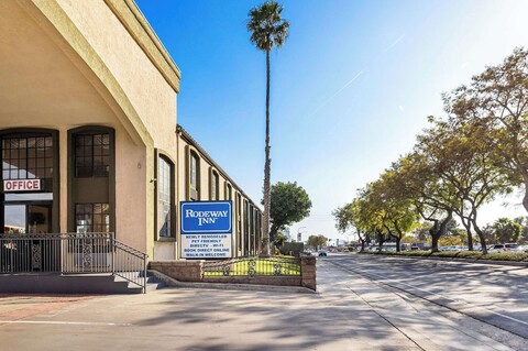 로드웨이 인 산타 아나 - 가든 그로브