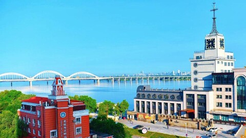 Rujing Shipping River View Hotel