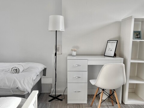 새 집, 5개 방, 3개 욕실