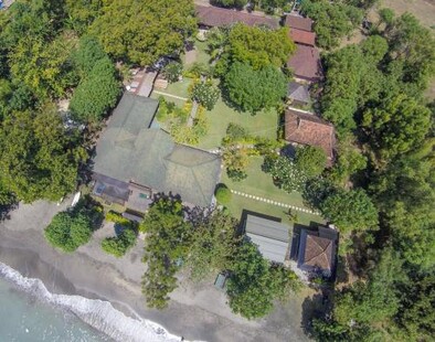 Reef Seen Divers' Resort