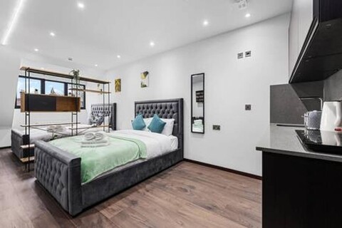 센트럴 런던의 현대적이고 넓은 4인용 스위트