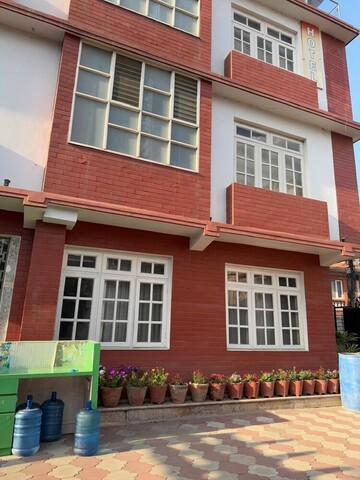 코지 스테이 앤 다인