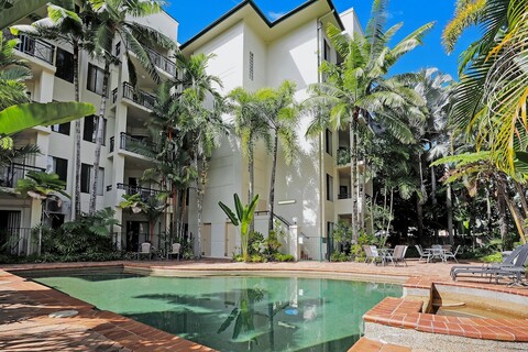 유니크 트로픽 이스케이프 111