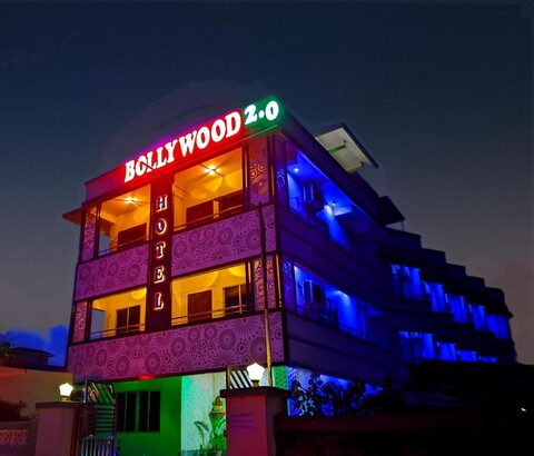 BOLLYWOOD 2.0 PURI- 2 Minutes To Beach