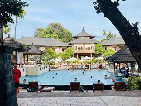 스위트 아파트먼트 라감 치트라 프로퍼티 레기안