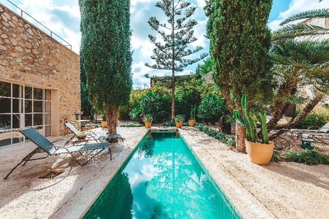 Yartan Boutique Hotel