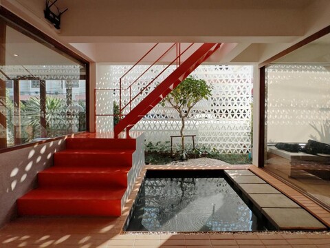 센스 오브 제디오드 - 마야 근처 님만