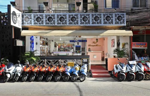 Arya Eightballrecords Hotel