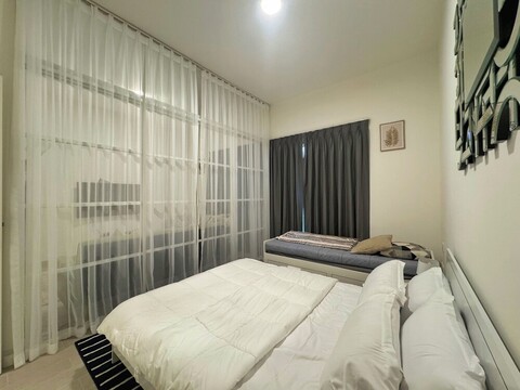두바이 힐스의 센트럴 1BHK, 부르즈 뷰