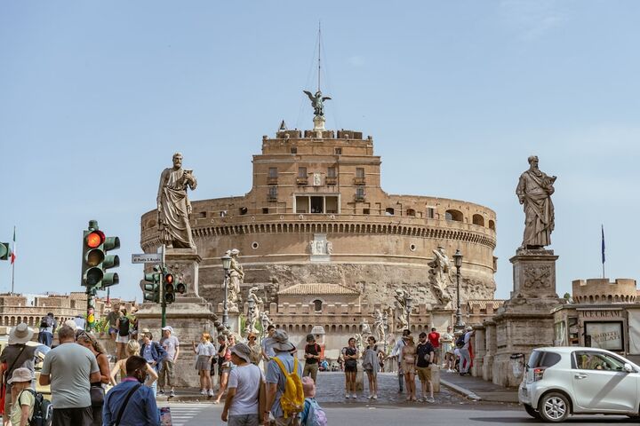 Castel Sant Angelo Luxury Rooms & Tour-i