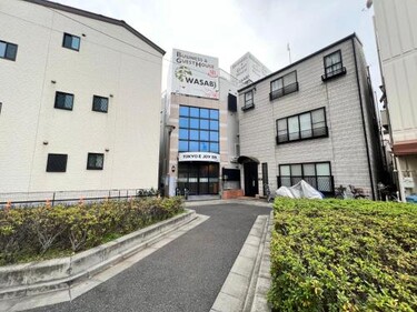 11Capsules -E JOY INN East Nipoori Branch