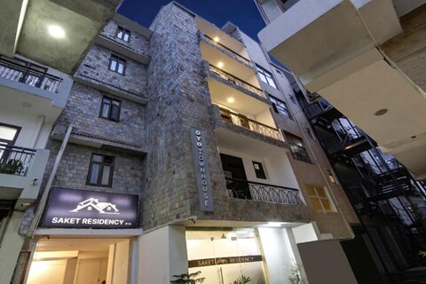 Super Townhouse Saket Residency Near Saket Metro