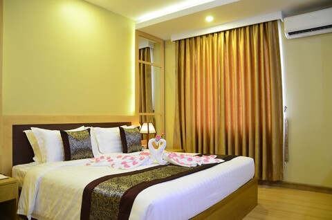 로열 파빌리온 호텔