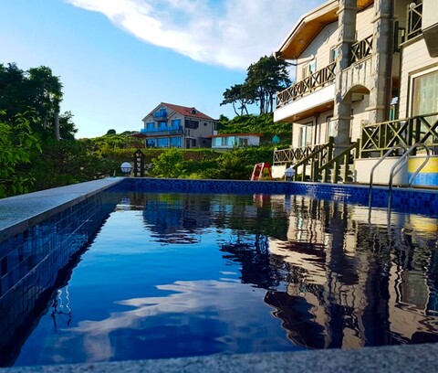 부안(변산반도) 바닷가의추억펜션